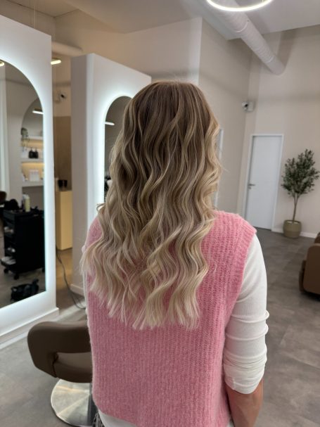 unsichtbare Extensions bei sehr feinem Haar in blond